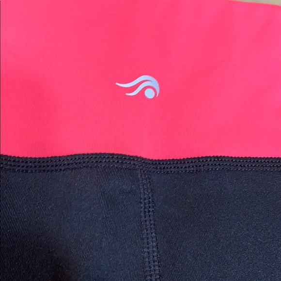 Ideology mesh trim cropped leggings - Picture 6 of 10